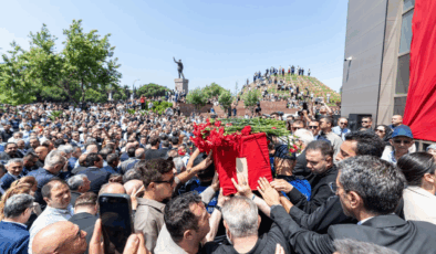 Özgür Özel: Ferdi Zeyrek’in cenazesini hocalarla birlikte ben yıkadım