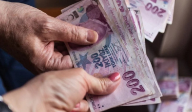 Emeklilerden 'seyyanen zam' talebi: En düşük emekli maaşı asgari ücret seviyesine çıkarılmalı