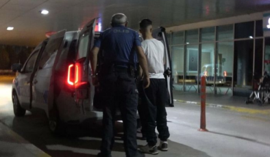 İzmir'de ruhsatsız tabancalar ele geçirildi: 3 gözaltı