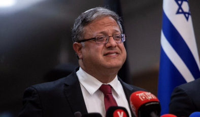İsrailli Bakan BenGvir, İran'ın nükleer programına saldırmaya devam edeceklerini söyledi