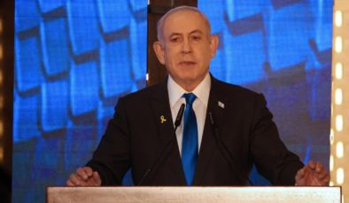 Haydut Netanyahu, İran'da rejim değişikliğinin mümkün olduğunu iddia etti