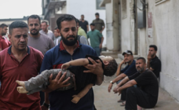 İsrail'in Gazze'ye son 24 saatte düzenlediği saldırılarda 68 kişi hayatını kaybetti