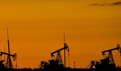 Brent petrolün varili 73,77 dolar