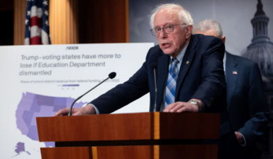Sanders'tan ABD'nin İran'a karşı eylemlerini engelleyecek yasa tasarısı