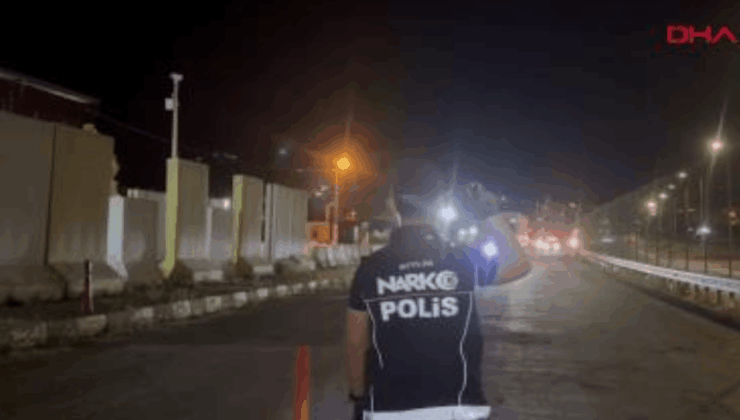 Bitlis'te uyuşturucu salça paketlerinin arasından çıktı