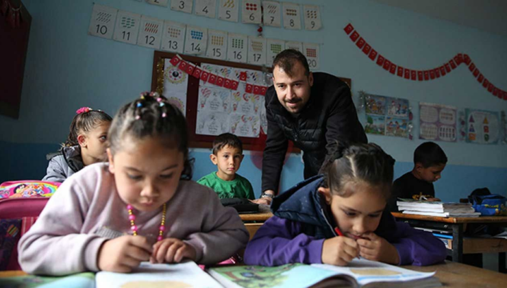 2025 YILI İL DIŞI ATAMA: Öğretmenlerin il dışı tayin sonuçları ne zaman, saat kaçta açıklanacak?