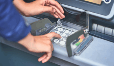 Bankalar kilitlendi, ATM’ler çöktü