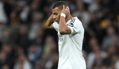 Mbappe hastaneye kaldırıldı