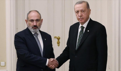 Ermenistan Başbakanı'ndan Türkiye'ye 'tarihi ziyaret': Azerbaycan – Ermenistan barışı için bir adım mı?