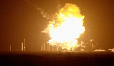 SpaceX roketi bomba gibi patladı: Saniye saniye görüntülendi