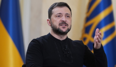 Zelenski: Rusya şimdi İran nükleer programını kurtarmaya çalışıyor