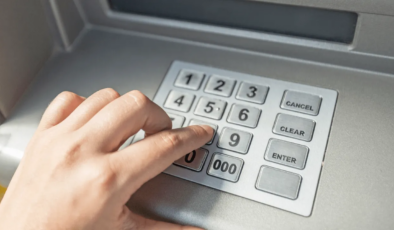 ATM'lerden para çekerken o tuşa basmayı sakın unutmayın! İşte dolandırıcılara karşı hayat kurtaran 2 yöntem
