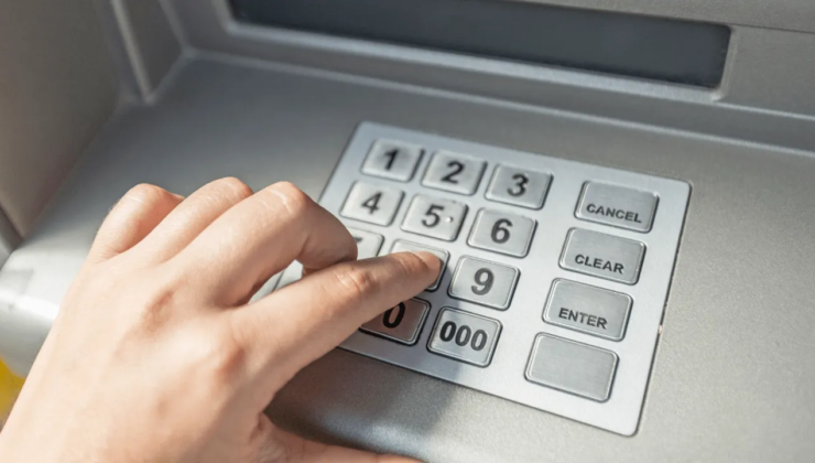 ATM'lerden para çekerken o tuşa basmayı sakın unutmayın! İşte dolandırıcılara karşı hayat kurtaran 2 yöntem