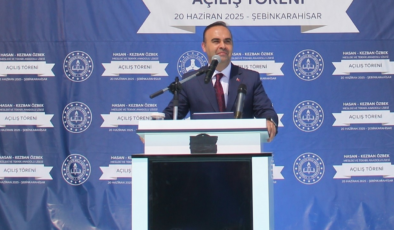 Bakan Kacır: 'Sanayi ve Teknoloji Kolejleri kurmak için çalışmalara başladık'