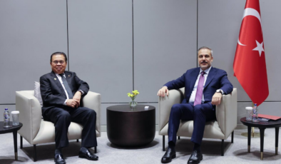 Bakan Fidan, Filipinler Moro İslami Kurtuluş Cephesi Lideri İbrahim'i kabul etti