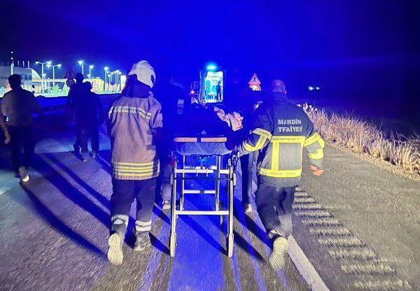 TIR ile motosiklet çarpıştı: 1 ölü, 1 yaralı