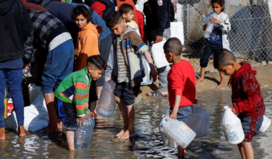 UNICEF: Gazze'ye yakıt ablukası sona ermezse çocuklar susuzluktan ölmeye başlayacak
