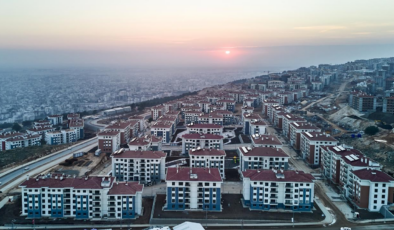 Deprem bölgesinde yıl sonuna kadar 453 bin konut ve iş yeri teslim edilecek