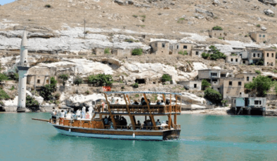 Kayyumdan akıalmaz ihale: Olmayan tekneye 600 bin TL harcadı