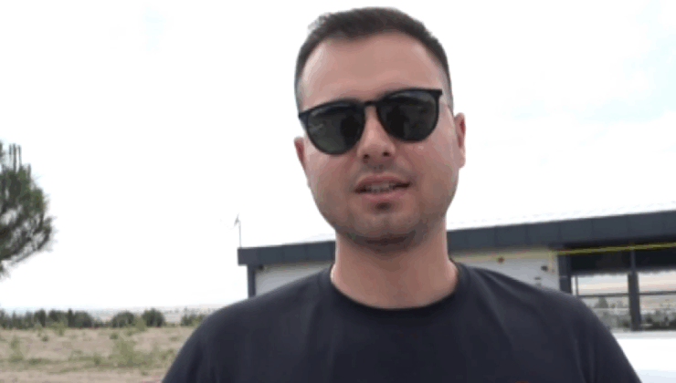 Otomobilde unutulan altınları sahibine iade etti