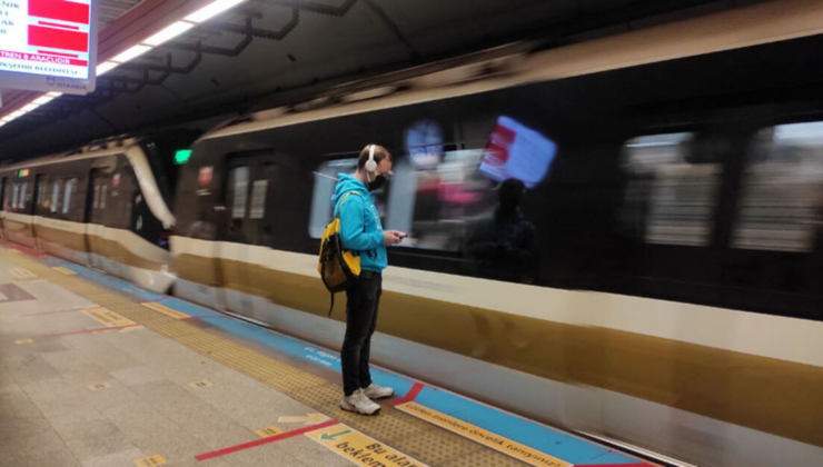 Taksim ve 3 metro istasyonu kapatıldı
