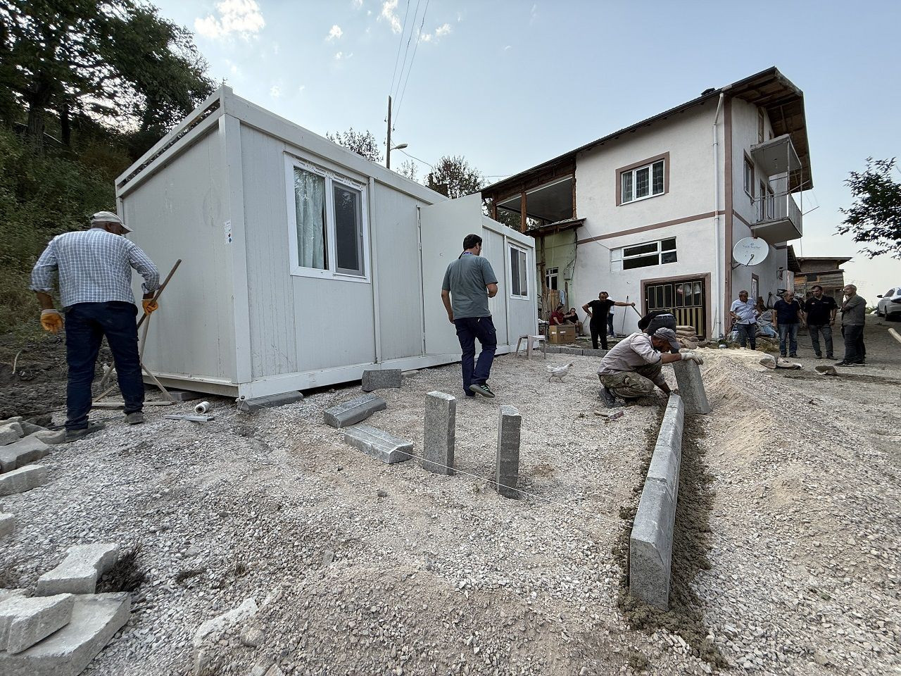 Karabük’te yangın mağdurlarına konteyner ev desteği - Resim: 5