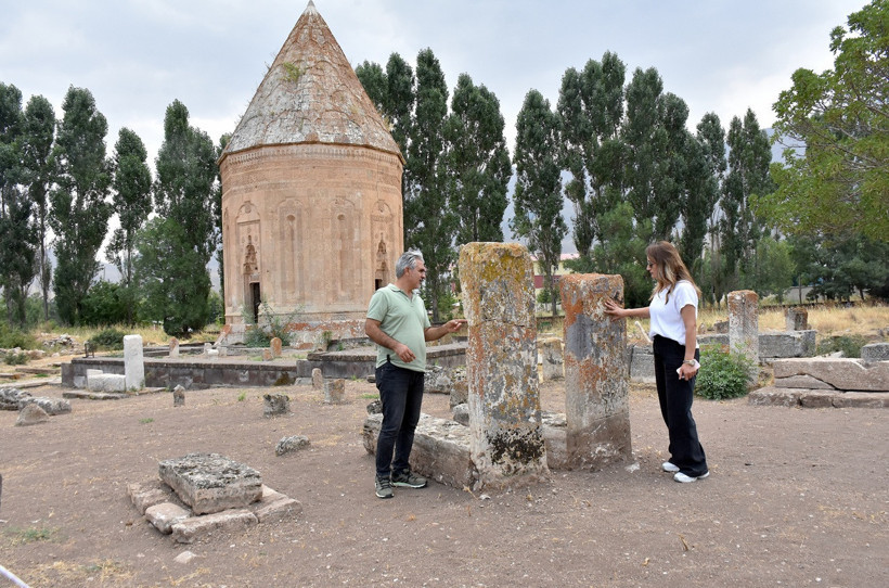 700 yıllık sessizlik bozuldu: Selçuklu Mezarlığı’nda yeni mezarlar gün yüzüne çıktı - Resim : 1