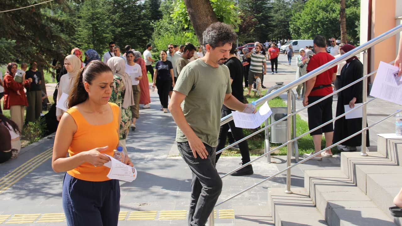 ÖSYM tarafından AGS soruları ne zaman, saat kaçta açıklanacak? - Resim: 3