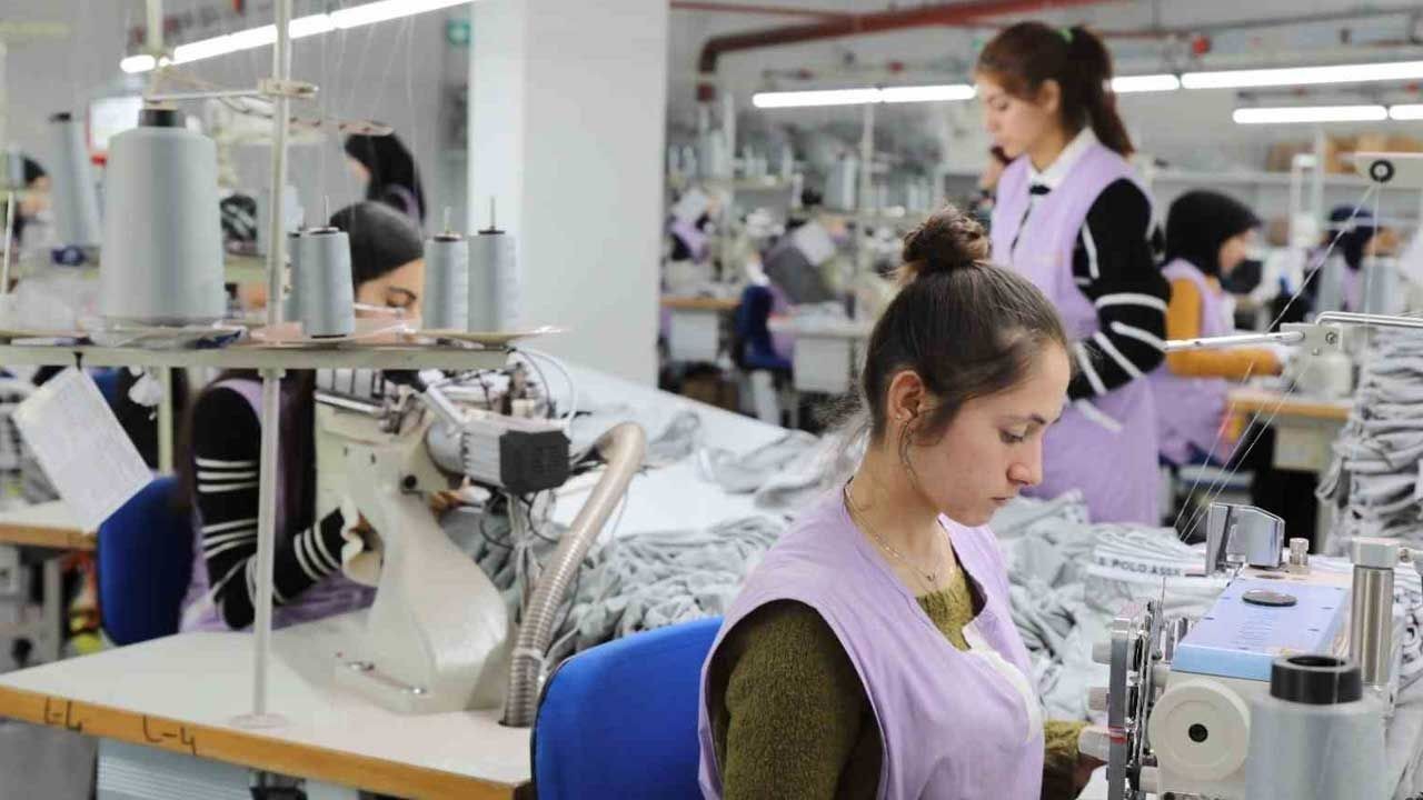 Asgari ücrete zam var mı? Maaşlara ara zam gelecek mi? Asgari ücret son haberleri... - Resim: 1