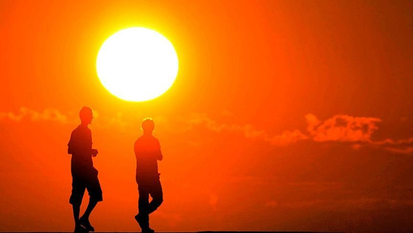 'Cehennem sıcakları' başlıyor! Meteoroloji ve Bakanlık peş peşe uyardı: Termometreler 40 dereceyi geçecek - Resim : 1