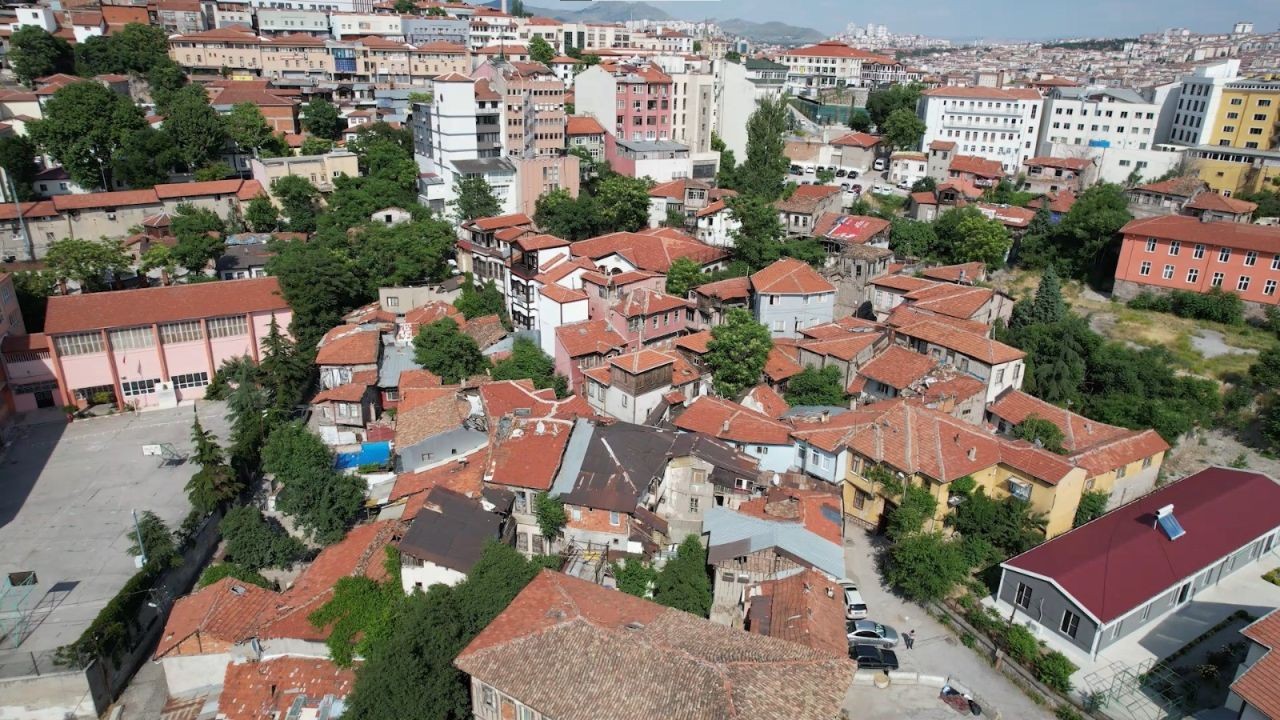 Bir döneme damga vuran mahalle: O eski halinden eser yok şimdi... - Resim: 2