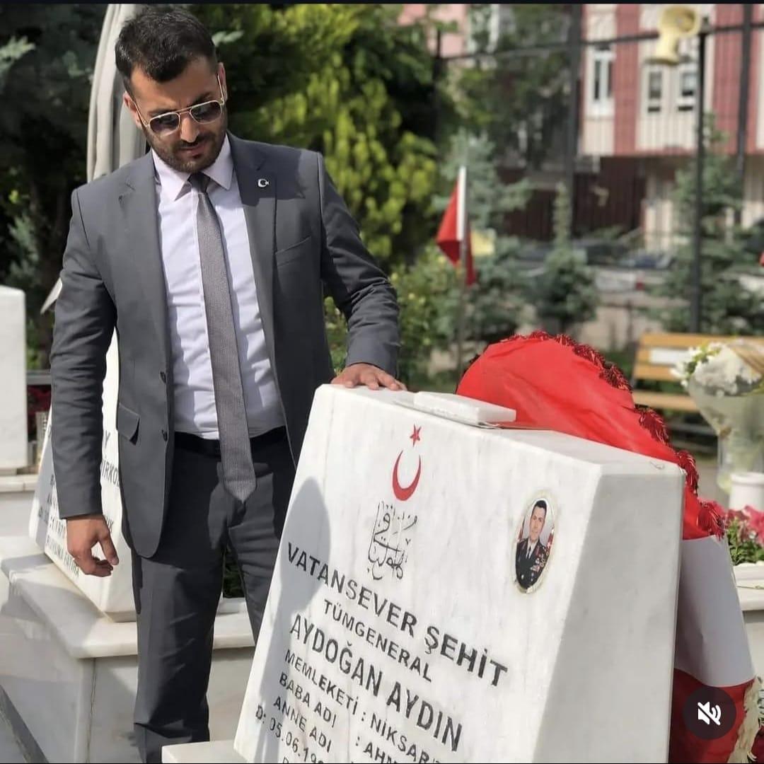 Bu millet Vatan için can verenide unutmaz, çıkarı için ihanet edeni de!