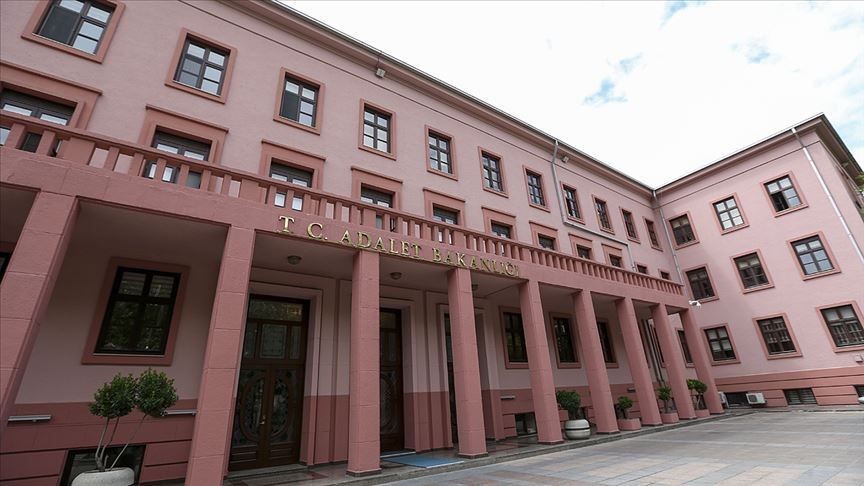 Adalet Bakanlığı 20 bin personel alımı başvuru tarihi ve kadro ile branş dağılımı bekleniyor - Resim: 4