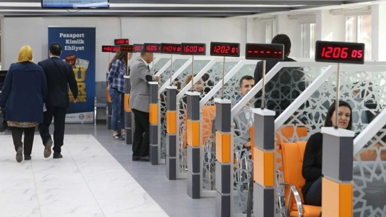 Ehliyet yenileme uzatıldı mı? Ehliyet yenileme son gün ne zaman? - Resim: 1