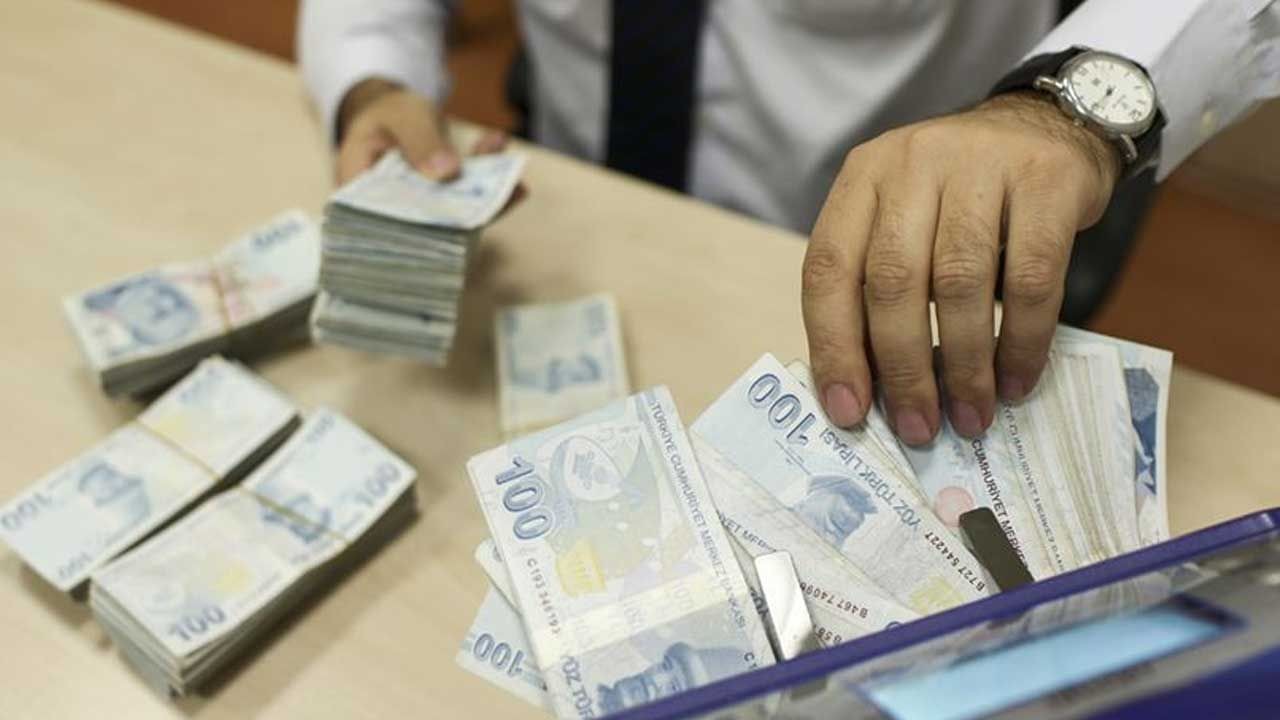 Memur maaş farkı ne zaman yatacak? Zamlı emekli maaşları hangi tarihte yatırılacak? Bu ay zamlı maaşlar yatacak mı? - Resim: 1