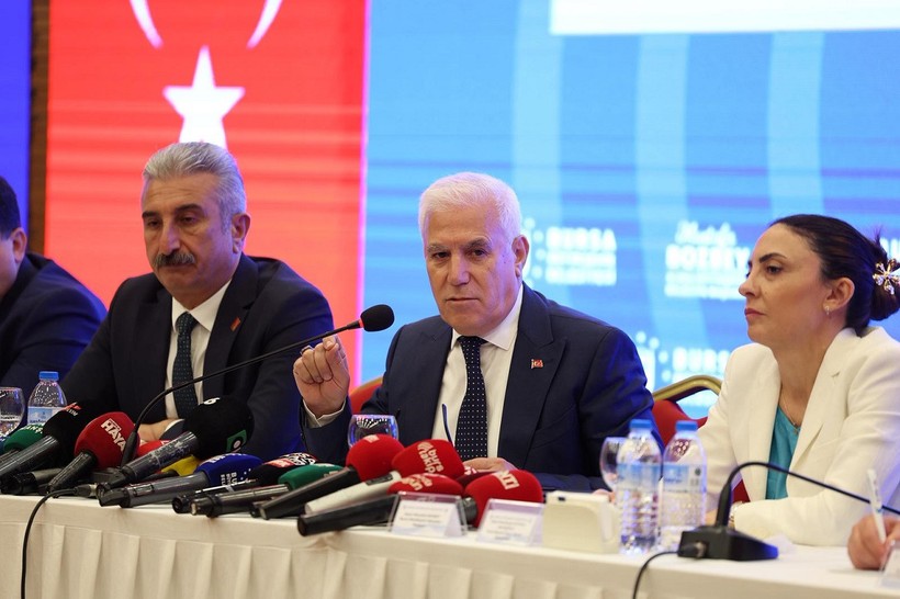Bursa’da yeni ulaşım kartı sistemi hayata geçiyor - Resim : 1