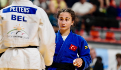Yağmur Yılmaztürk'ten gümüş madalya