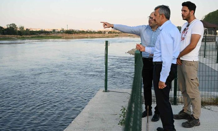 Hidroelektrik santralinden Meriç'e su salındı