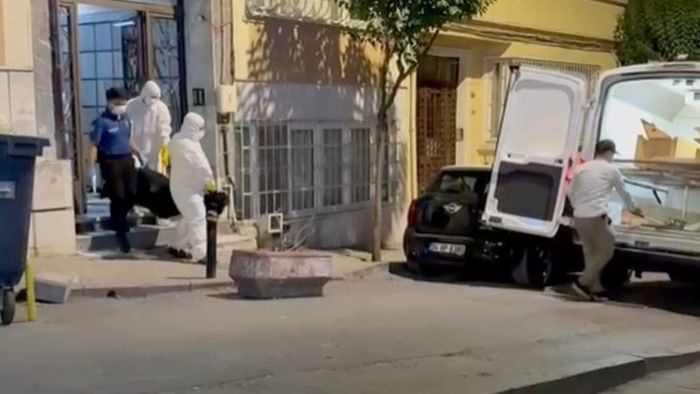 Ekonomi yazarı Nazlı Sarp evinde ölü bulundu