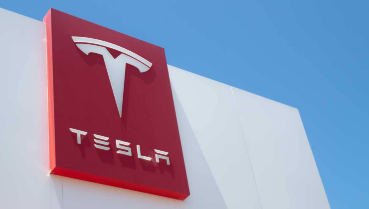 Tesla’nın geliri ve net kârı düştü