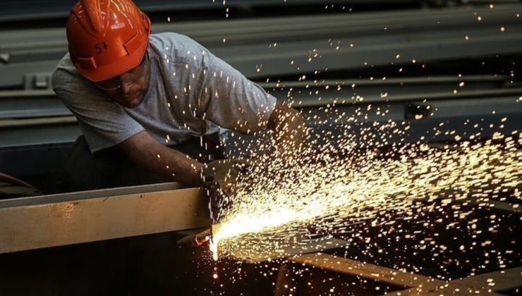 Almanya'da PMI büyümeye işaret etmeyi sürdürdü