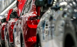 Otomotiv devi Nissan'dan radikal karar: 60 yıllık fabrikasını kapatıyor