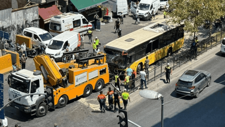 Beyoğlu'nda 10 aracın karıştığı kazada yaralanan temizlik işçisi öldü