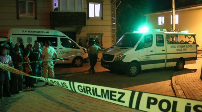 Eve döndüğünde 2 cansız bedenle karşılaştı