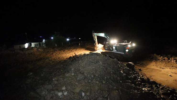 Kars'ta sel ve heyelan nedeniyle köylerde hasar oluştu