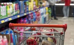 70 yaşına kadar markete giremeyecek