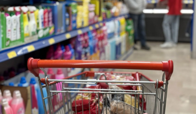 70 yaşına kadar markete giremeyecek