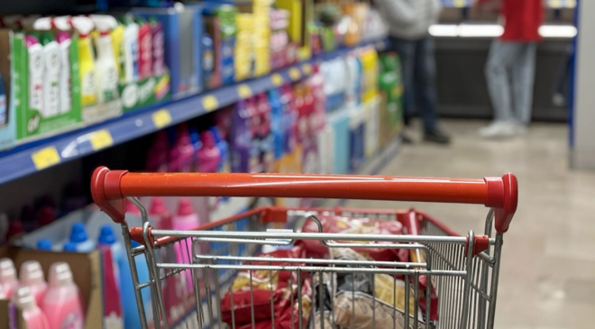 70 yaşına kadar markete giremeyecek