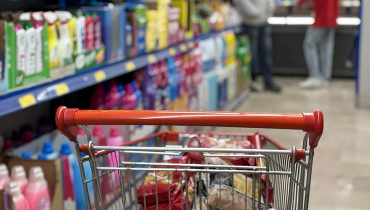 70 yaşına kadar markete giremeyecek