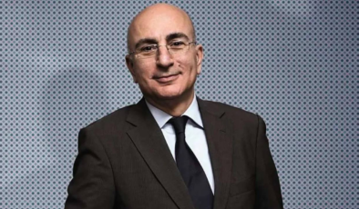 Mahfi Eğilmez: Eskiden fakirdik ama mutluyduk, umudumuz vardı!